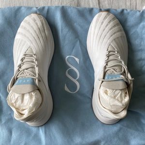 NWT BRAND NEW WITH BAG! Saysh One Sneaker Size 7.5